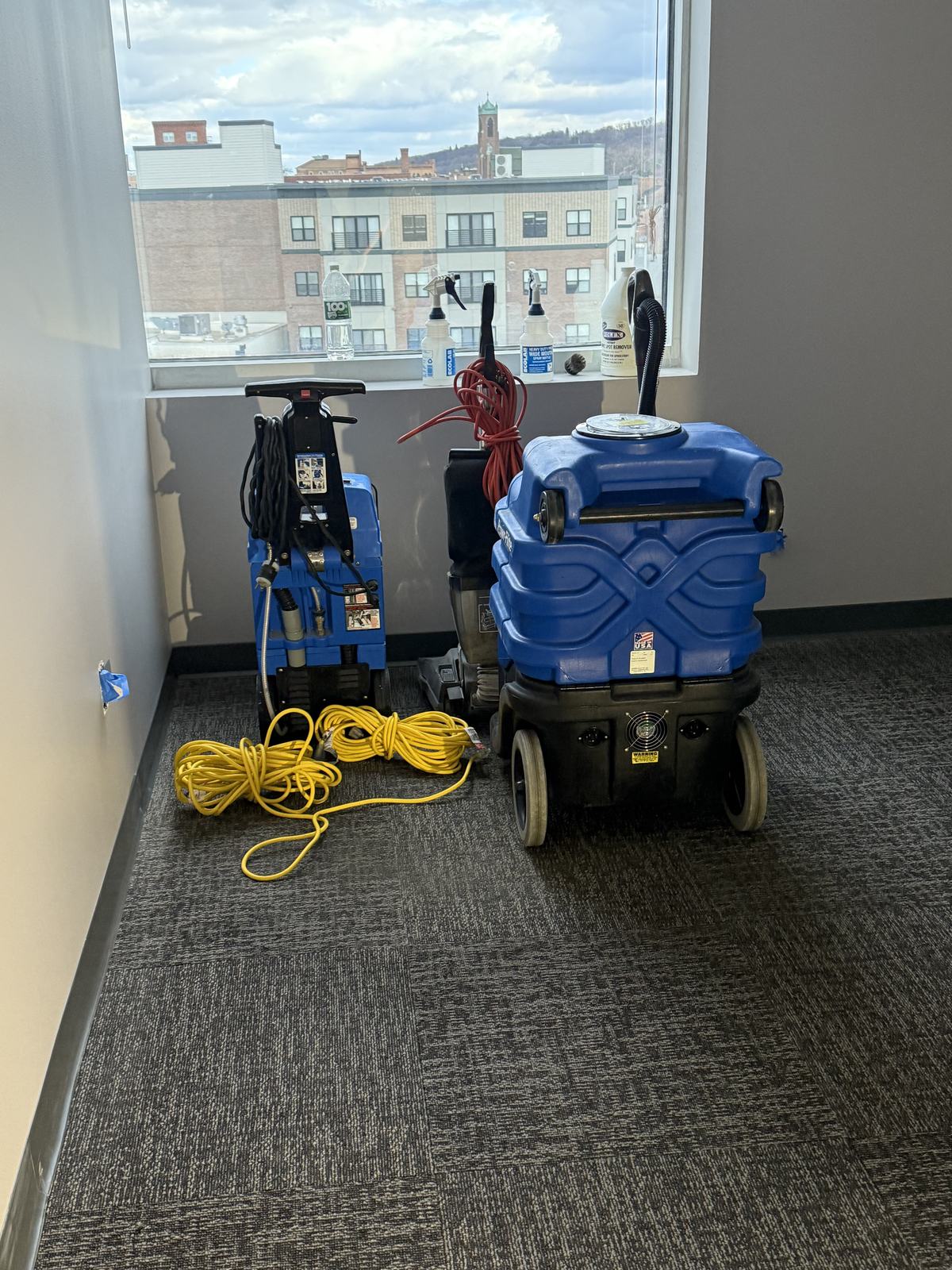 Carpet extraction in a downtown office